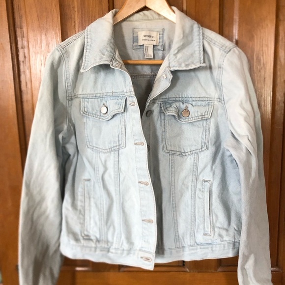 Forever 21 Crop Light Wash Denim Jacket - Picture 2 of 15